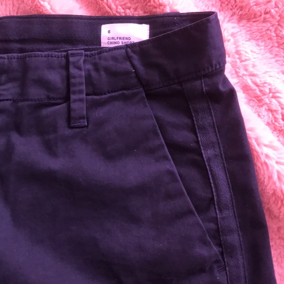 GAP Girlfriend Short - Picture 2 of 8